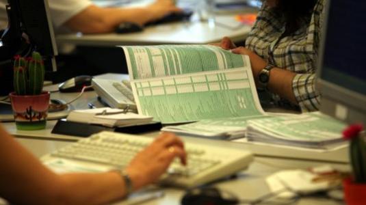 ΥΠΟΙΚ: Δεν αναστέλλεται η καταβολή των εισφορών λόγω ενστάσεων