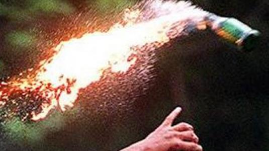 Επίθεση με μολότοφ στα γραφεία του ΠΑΣΟΚ