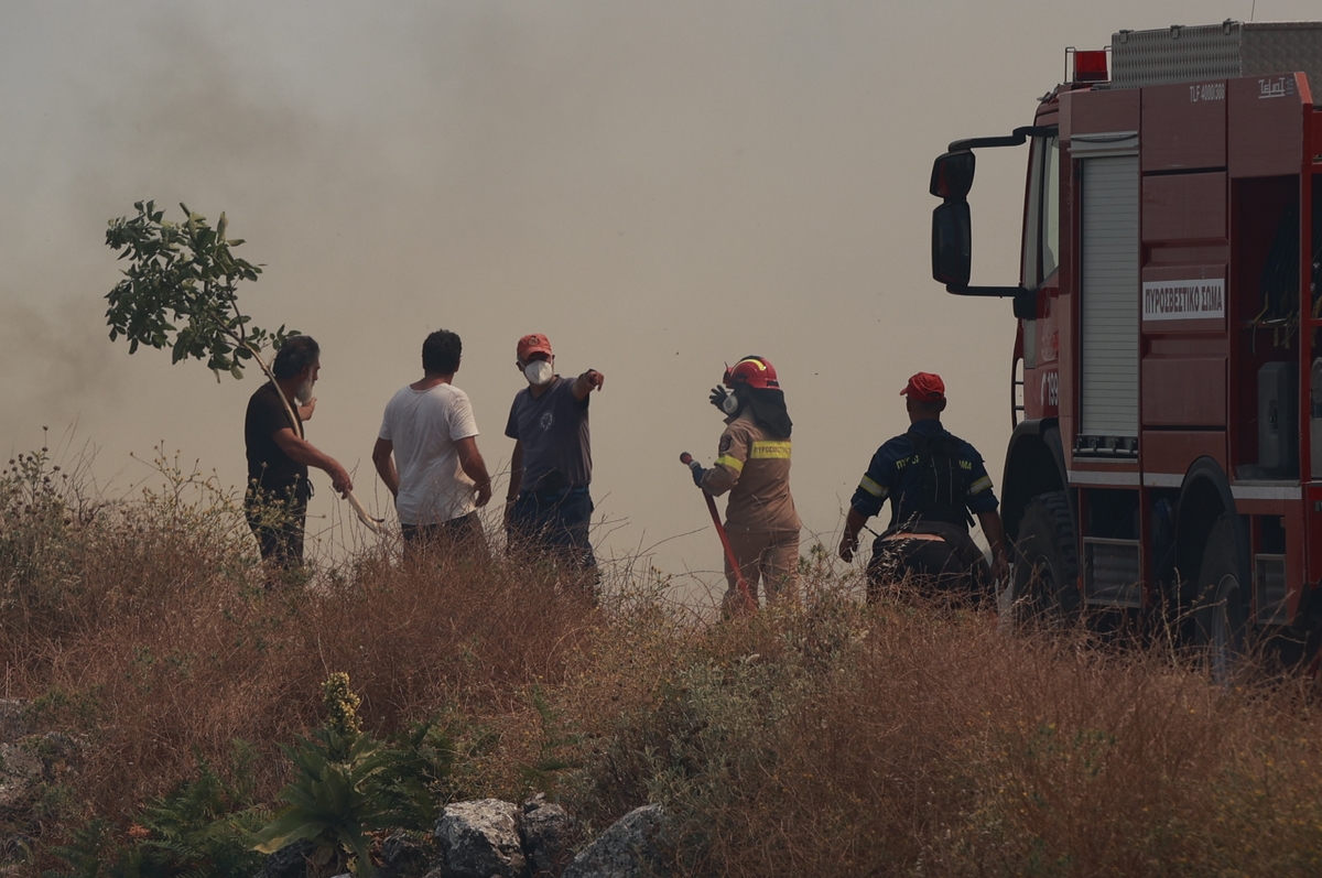 Πυρκαγιά στην βόρεια Κέρκυρα.ΓΙΩΡΓΟΣ ΚΟΝΤΑΡΙΝΗΣ/EUROKINISSI