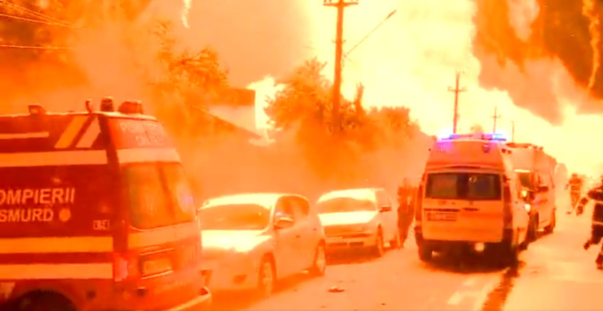 Ρουμανία / Δύο νεκροί και δεκάδες τραυματίες από εκρήξεις σε πρατήριο καυσίμων