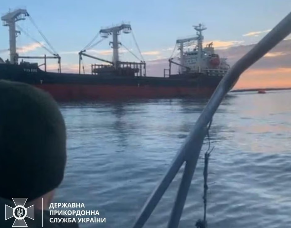 Μαύρη Θάλασσα / Ελληνόκτητο φορτηγό πλοίο έπεσε σε νάρκη – Τρεις ελαφρά τραυματίες
