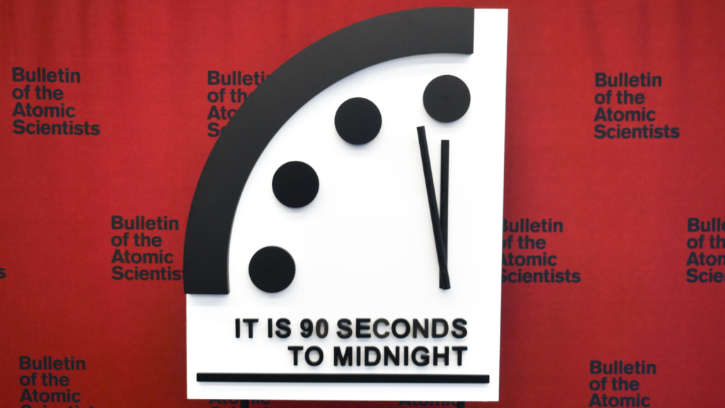 «Ρολόι της Αποκάλυψης» / Στα 90 δευτερόλεπτα πριν τα μεσάνυχτα λόγω πυρηνικής απειλής και οικολογικής καταστροφής