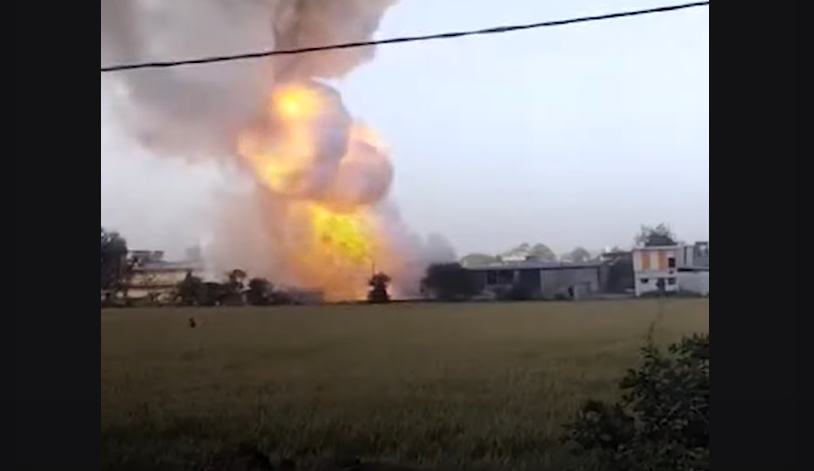 Ινδία / Νεκροί και δεκάδες τραυματίες από έκρηξη σε εργοστάσιο πυροτεχνημάτων [Βίντεο]