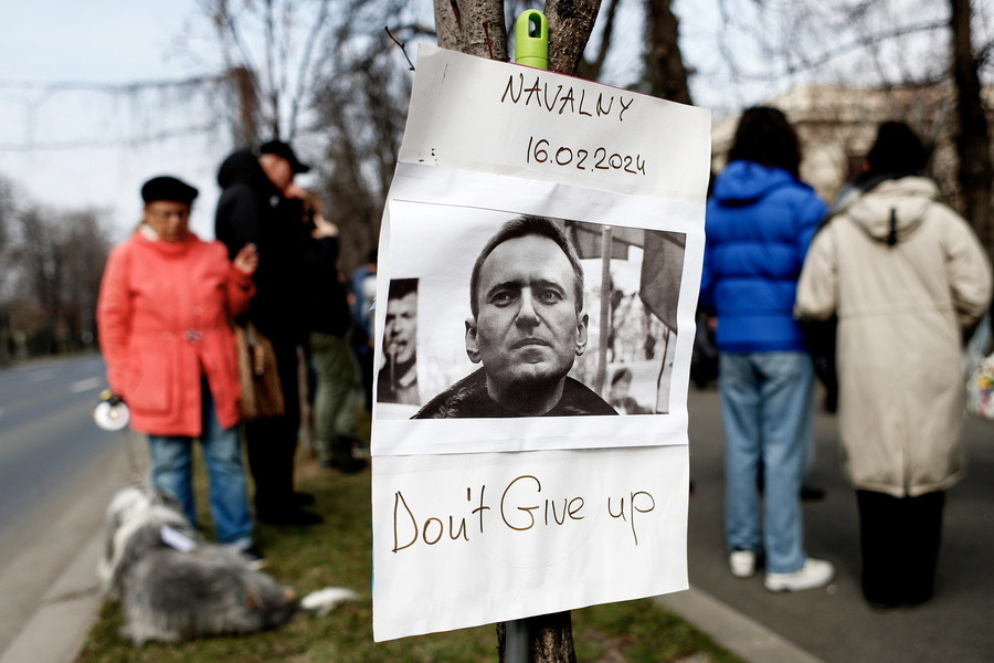 Από διαμαρτυρία στο Βουκουρέστι. EPA/ROBERT GHEMENT