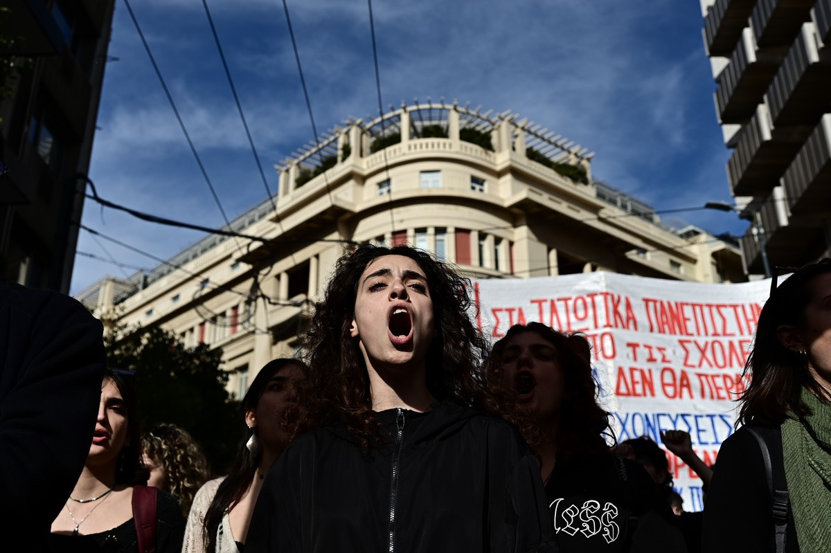 Πανεκπαιδευτικό συλλαλητήριο στην Αθήνα ενάντια στο νομοσχέδιο της κυβέρνησης για την ίδρυση ιδιωτικών πανεπιστημίων με τη συμμετοχή φοιτητών, μαθητών, δασκάλων και καθηγητών, Πέμπτη 8 Φεβρουαρίου 2024. 
(ΜΙΧΑΛΗΣ ΚΑΡΑΓΙΑΝΝΗΣ/EUROKINISSI)