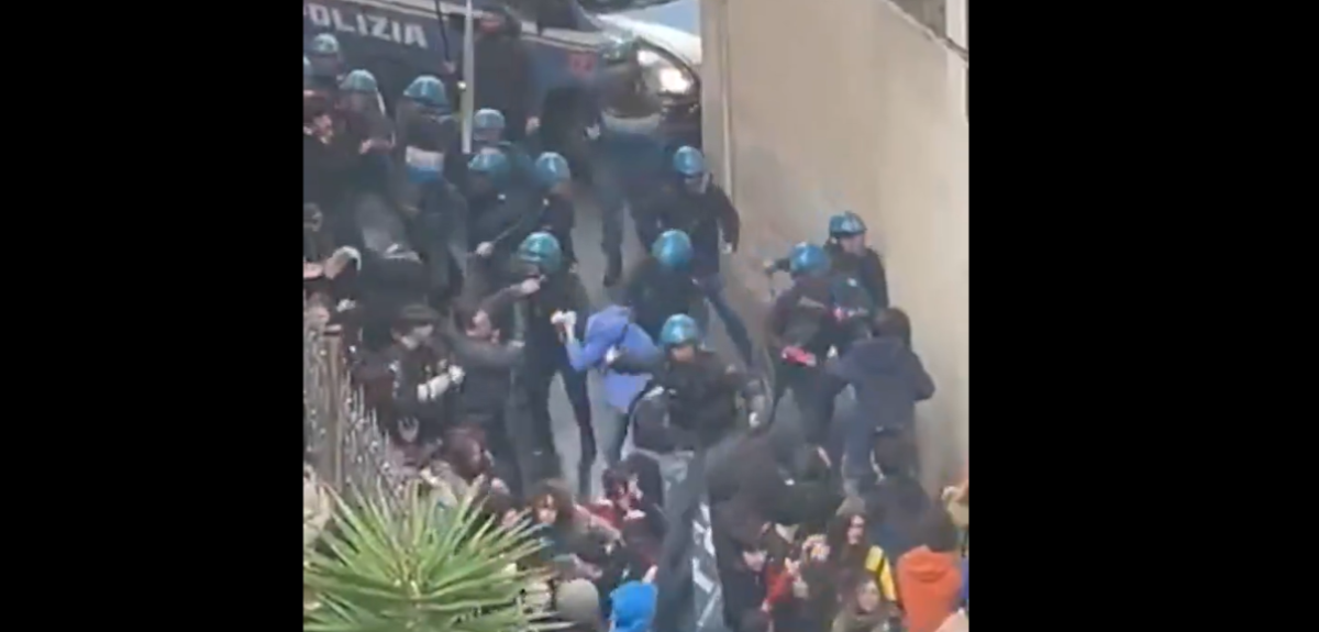 Ιταλία / Συμπλοκή διαδηλωτών και αστυνομικών σε πορεία για την Παλαιστίνη – 13 τραυματίες [Βίντεο]