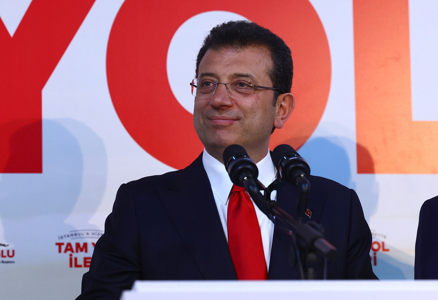 Ο δήμαρχος της Κωνσταντινούπολης, Εκρέμ Ιμάμογλου (EPA/TOLGA BOZOGLU)