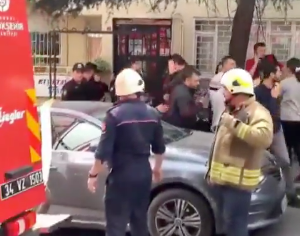 Κωνσταντινούπολη / Φωτιά σε κτίριο μετά από έκρηξη – Δεκάδες νεκροί και συλλήψεις [Βίντεο]