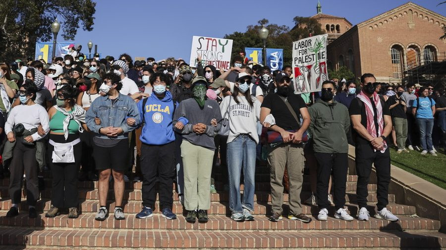 Διαδηλωτές στο UCLA