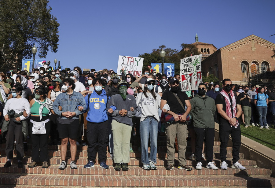 Διαδηλωτές στο UCLA