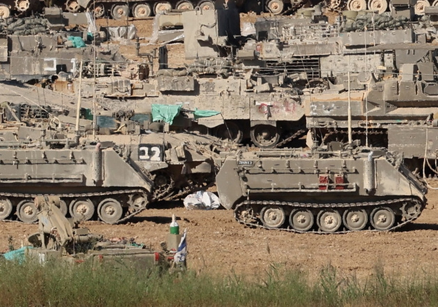 Ισραηλινά στρατεύματα κοντά στα σύνορα με τη Γάζα. Φωτο αρχείου EPA/ABIR SULTAN