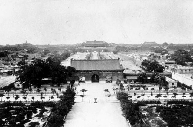 Η πλατεία Τιενανμέν στις αρχές του 20ου αιώνα. Πηγή: Salzmann, E.v. /Wikimedia Commons – Das Bundesarchiv