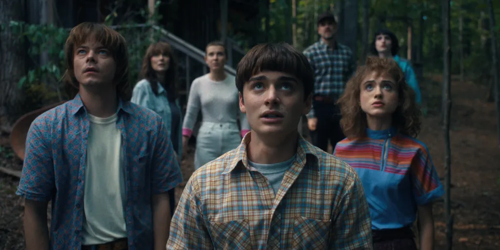 Stranger Things / Μια ματιά στα γυρίσματα της πέμπτης σεζόν – «Ήμουν 10 ετών όταν άρχισε, τώρα γίνομαι 20»