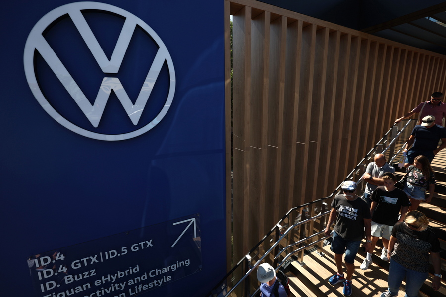 Volkswagen (EPA/ANNA SZILAGYI)