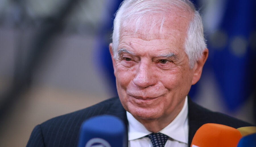 Ο Josep Borrell μιλάει στον Τύπο στο Συμβούλιο Εξωτερικών Υποθέσεων της ΕΕ στην έδρα της ΕΕ στις Βρυξέλλες, Βέλγιο, 18 Νοεμβρίου 2024. (EPA/OLIVIER HOSLET)