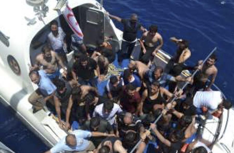 Φωτογραφία αρχείου EPA/TURKISH COAST GUARD 
 