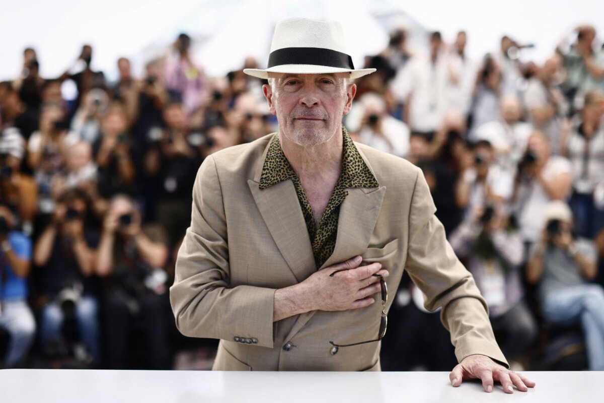 Director Jacques Audiard poses during a photocall for the film "Emilia Perez" in competition at the 77th Cannes Film Festival in Cannes, France, May 19, 2024. REUTERS/Yara Nardi