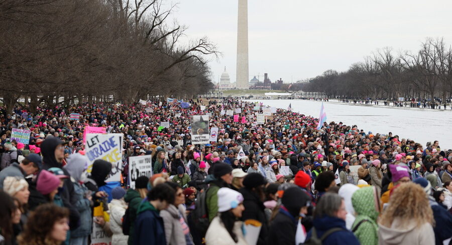 The People's March, Washington, 18-19 January 2025. (EPA/ALLISON DINNER)