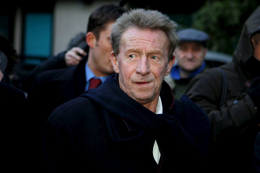 epa00582376 Denis Law, former Manchester United team-mate of George Best leaves the Cromwell Hospital in west London Friday 25th November 2005 after spending the night there.   The legendary Northern Ireland international is just hours away from death, according to the latest medical bulletin.  EPA/TOM HEVEZI