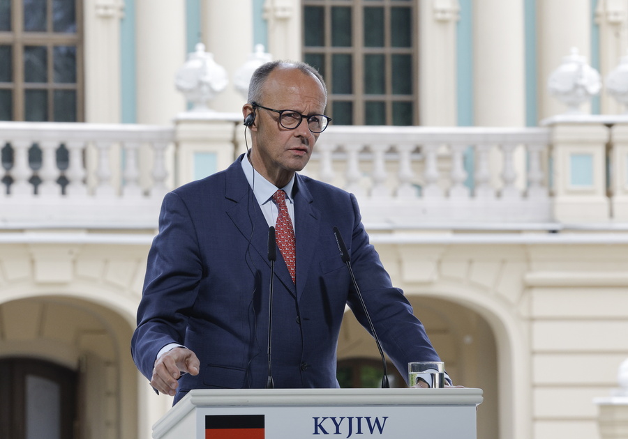 EPA/SERGEY DOLZHENKO