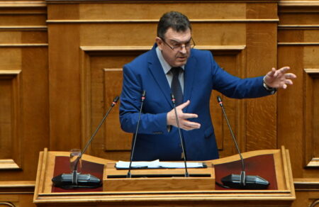 niki-diagrafike-o-nikos-papadopoylos-ti-katalogizetai-ston-vandalo-tis-ethnikis-pinakothikis-599416