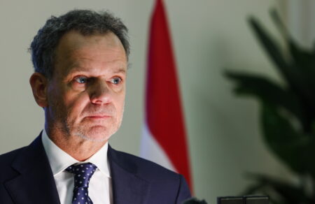 ollandia-paraitithike-o-ypoyrgos-exoterikon-logo-diafonion-gia-tin-epivoli-kyroseon-sto-israil-650130