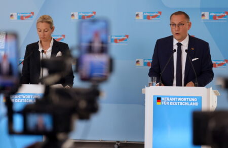 germania-neo-dimoskopiko-rekor-gia-tin-afd-epistrefei-i-extremistiki-neolaia-642295