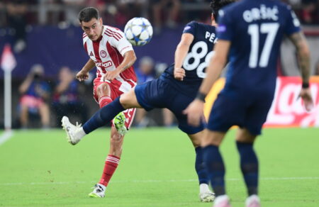 champions-league-xekinima-me-apoleia-gia-ton-olympiako-i-machitiki-pafos-apespase-0-0-me-10-paiktes-660148