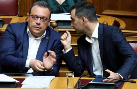 syriza-near-metroyn-ton-chrono-poy-afinoyn-oi-kathysteriseis-toy-tsipra-661822