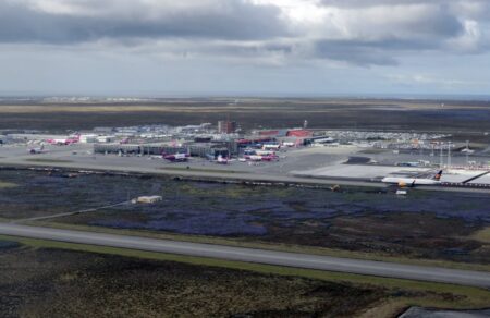 islandia-chreokopise-megali-aeroporiki-etairia-ston-aera-ergazomenoi-kai-taxidiotes-665614