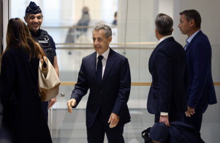 nikola-sarkozi-enochos-sti-diki-gia-tin-schesi-symferonton-me-kantafi-pente-chronia-fylakisis-663685