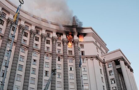 oykrania-rosikos-vomvardismos-tis-edras-tis-kyvernisis-655780