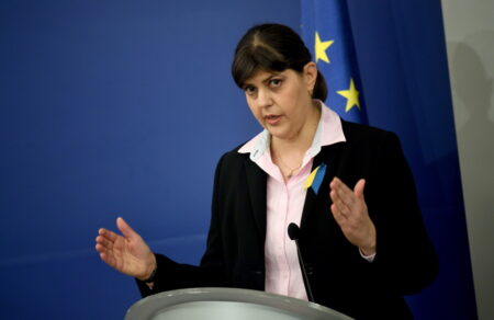 areios-pagos-aporrifthike-os-aparadekti-i-prosfygi-kovesi-gia-ti-thiteia-ton-eyropaion-eisaggeleon-665560
