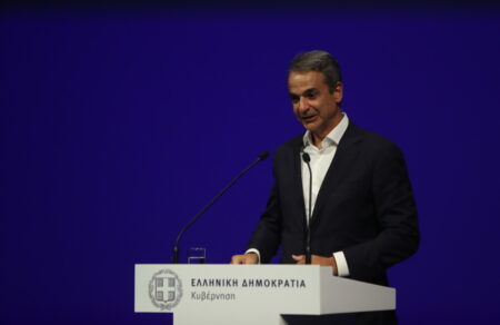 mitsotakis-ta-tempi-kai-o-opekepe-katapinoyn-to-kalathi-tis-deth-654546
