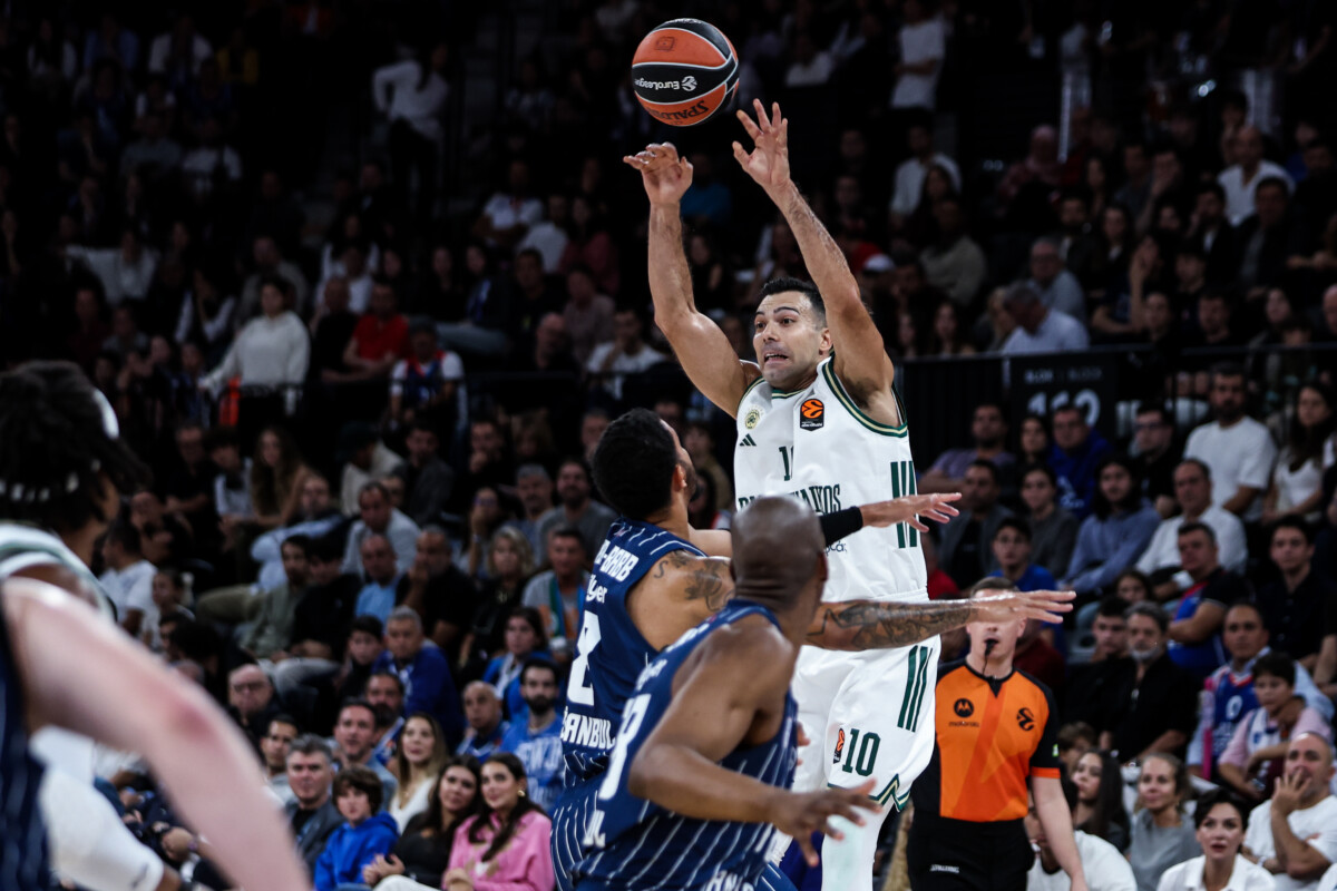 EUROLEAGUE 2025-2026 / ΑΝΑΝΤΟΛΟΥ ΕΦΕΣ - ΠΑΝΑΘΗΝΑΙΚΟΣ.  (EUROKINISSI)