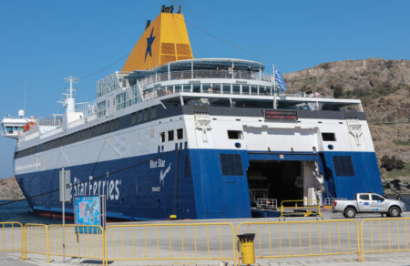 ergatiko-atychima-traymatistike-naytikos-sto-blue-star-mykonos-673413