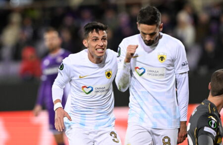 conference-league-megalo-diplo-tis-aek-sti-florentia-nikise-1-0-ti-fiorentina-kai-chtypaei-oktada-692686