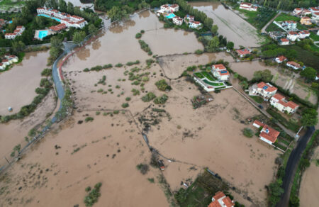 lesvos-potamia-oi-dromoi-plimmyrisan-choria-685220