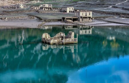 leipsydria-mornos-se-15-meres-chathike-simantiko-tmima-tis-limnis-eikones-apo-ti-stathmi-toy-neroy-686697