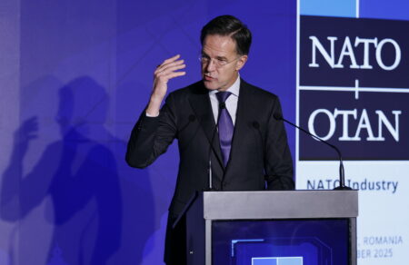 nato-gia-oykrania-anepilyta-zitimata-sto-schedio-ton-ipa-gia-tin-oykrania-tha-chreiastoyn-epipleon-diapragmateyseis-691814