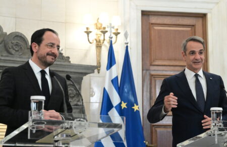 mitsotakis-christodoylidis-oi-diloseis-kai-to-koino-anakoinothen-symfonia-gia-energeia-amyna-perivallon-685787