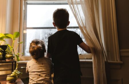 ekei-poy-i-kathimerinotita-ginetai-istoria-kai-ola-vriskoyn-ton-choro-poy-toys-axizei-689950