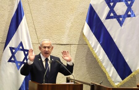 exallos-me-tin-ispania-o-netaniachoy-steketai-diarkos-apenanti-sto-israil-687586