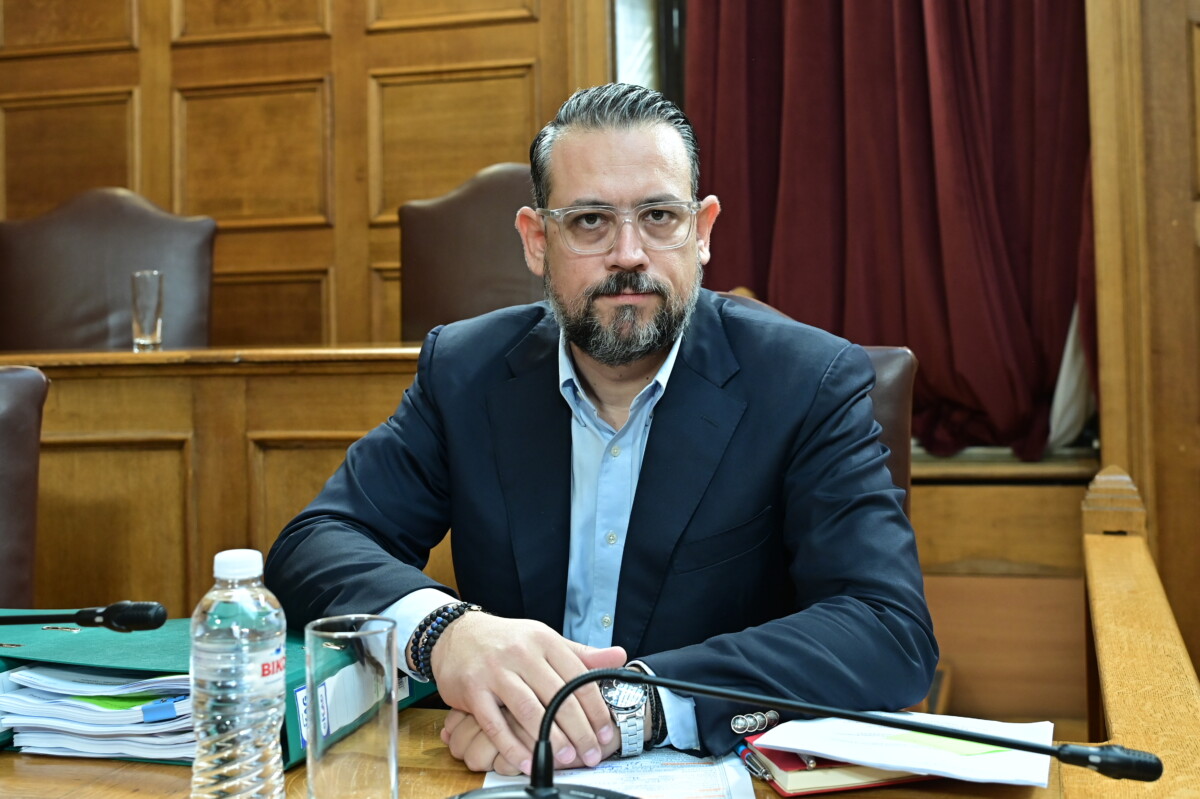 Δημήτρης Ντογκούλης