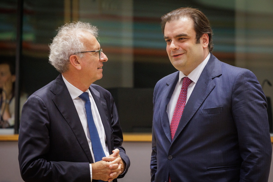  EPA/OLIVIER MATTHYS