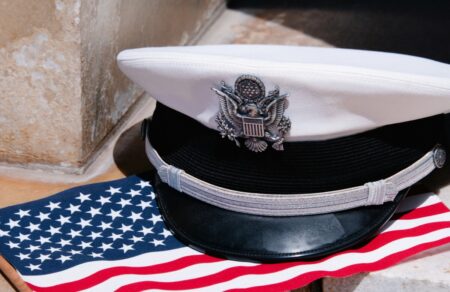 ipa-i-nazistiki-svastika-den-theoreitai-pleon-symvolo-misoys-gia-tin-aktofylaki-689863