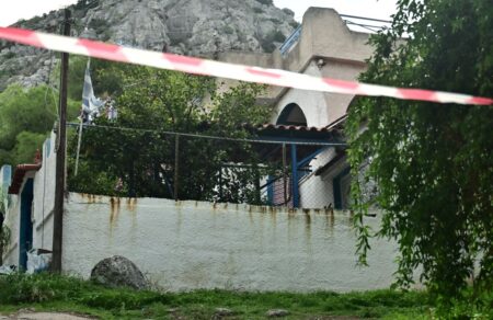 salamina-apo-tin-chrysi-aygi-ston-tzogo-kai-sto-egklima-i-46chroni-691534
