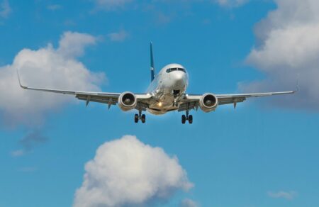 agkyra-synetrivi-to-aeroskafos-poy-metefere-ton-archigo-toy-stratoy-tis-livyis-704139