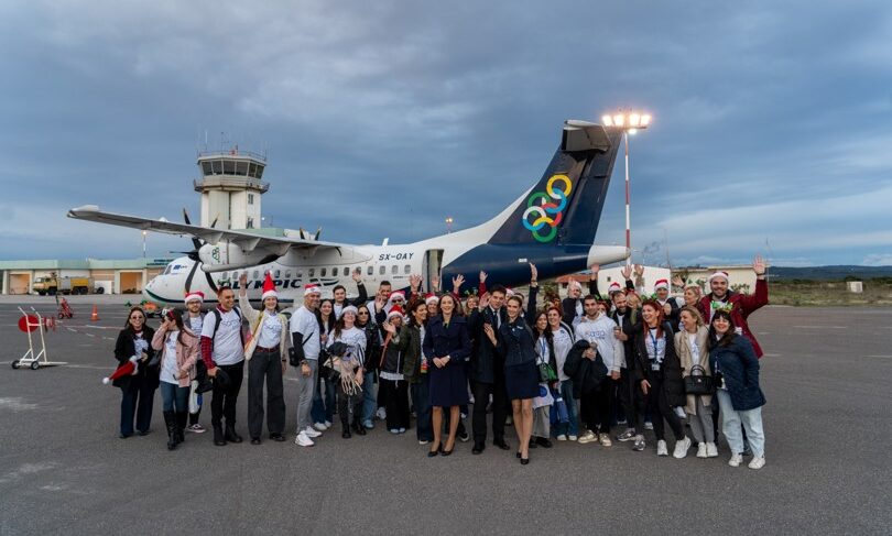 «AEGEAN Santa Crew» / Εθελοντές εργαζόμενοι έφεραν τα Χριστούγεννα στα σχολεία απομακρυσμένων περιοχών της Ελλάδας