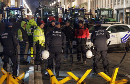 vryxelles-sovara-epeisodia-exo-apo-to-eyrokoinovoylio-sti-maziki-kinitopoiisi-agroton-kata-tis-symfonias-mercosur-vinteo-701725